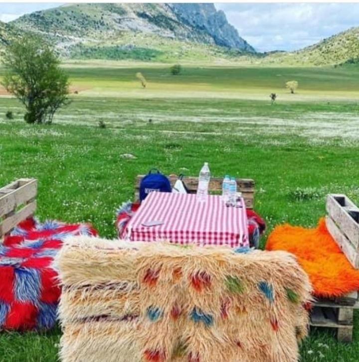 Camping Cajupi Gjirokaster Ngoại thất bức ảnh
